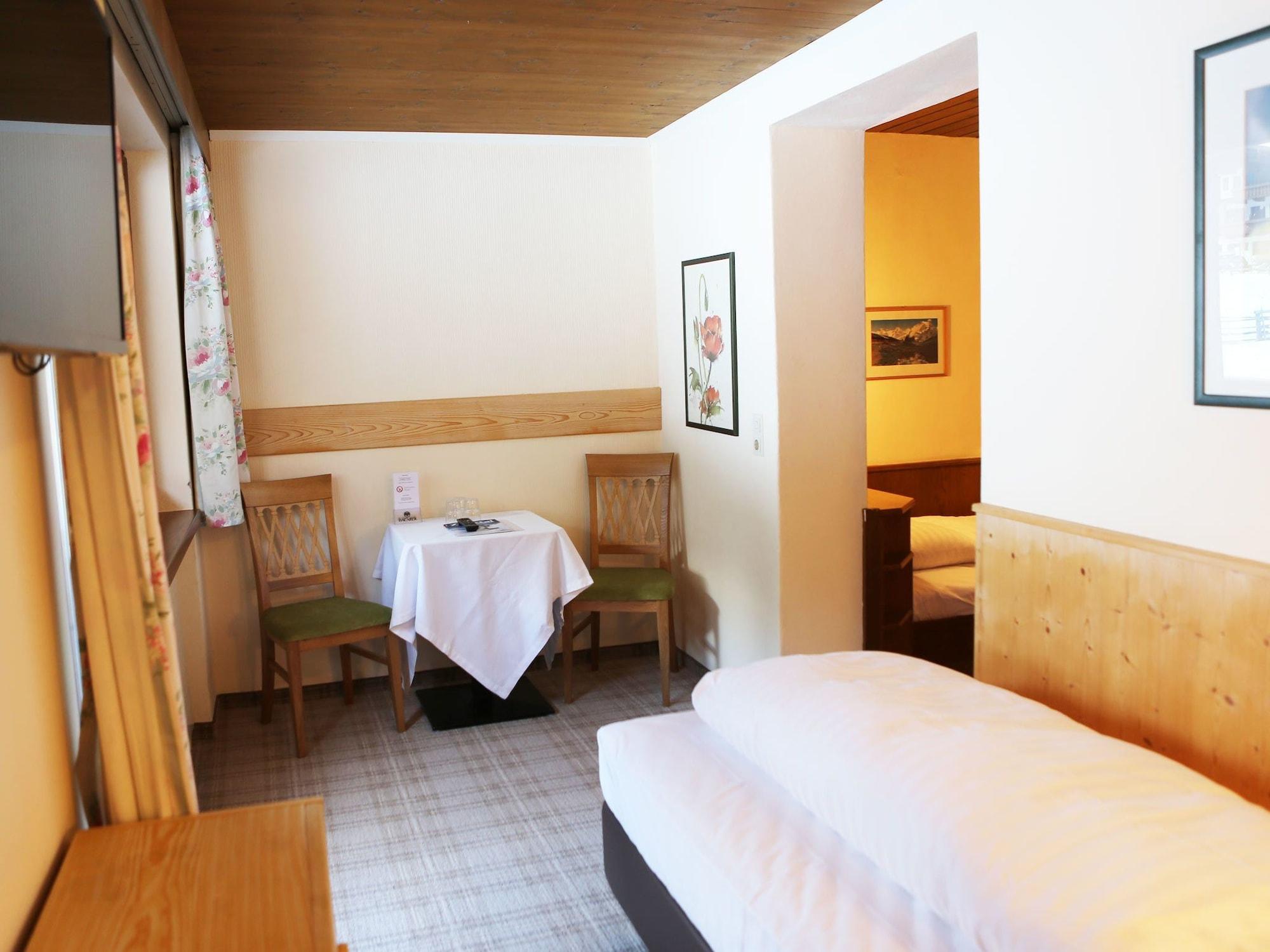 Gasthof Pension Madseiterhof Tux Ngoại thất bức ảnh