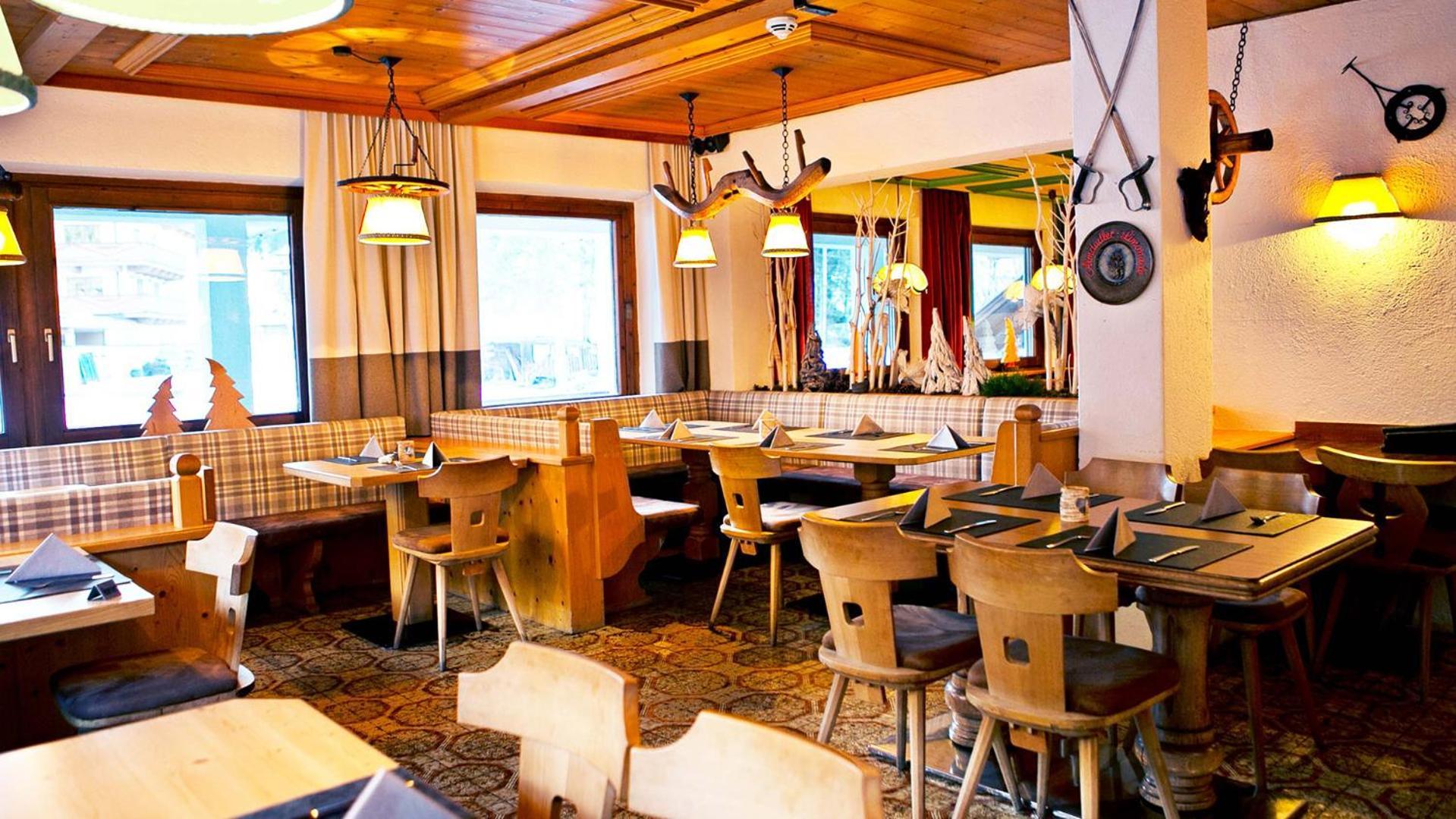 Gasthof Pension Madseiterhof Tux Ngoại thất bức ảnh