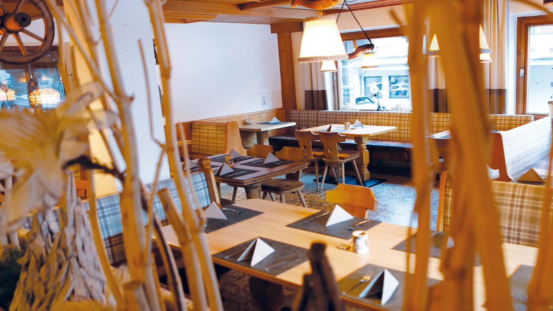 Gasthof Pension Madseiterhof Tux Ngoại thất bức ảnh