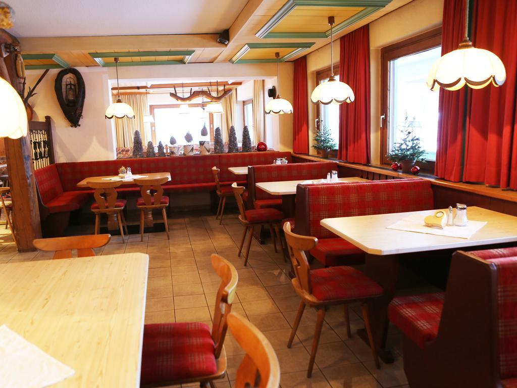 Gasthof Pension Madseiterhof Tux Ngoại thất bức ảnh